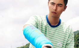 网友炸锅及陈晓陈妍希的瓜比叶珂的瓜更猛网友：瓜太大吃不下及于正再掀群情风暴！公然伶人恋情背后文娱圈‘吃瓜伦理’引热议文娱圈大瓜！刘大锤曝：内娱顶级花心男明星有两个孩子